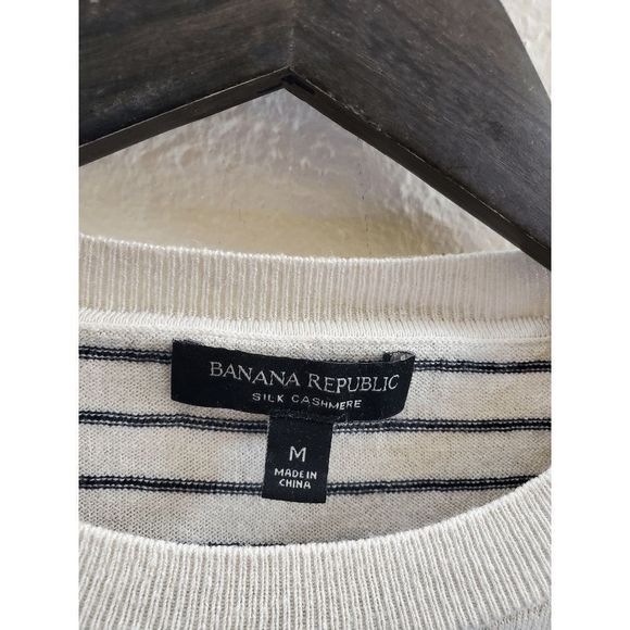 Banana Republic Silk Cashmere Crewneck Stripe Sweater size M - Picture 2 of 9